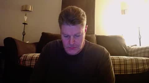 Snapshot of 989guy chatting on 02/18/25, 06:58 989guy online show from 02/18/25, 06:58