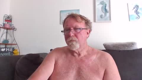 Snapshot of 9gecko696969 chatting on 11/11/25, 02:28 9gecko696969 online show from 11/11/25, 02:28