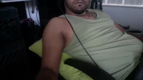 Snapshot of 9inchhammer chatting on 01/06/25, 09:54 9inchhammer online show from 01/06/25, 09:54