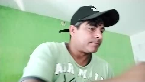 9vinhocamshow online show from 12/25/24, 04:43