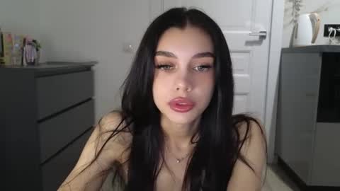 Snapshot of 9west chatting on 07/20/26, 06:49 KARINA online show from 07/20/26, 06:49