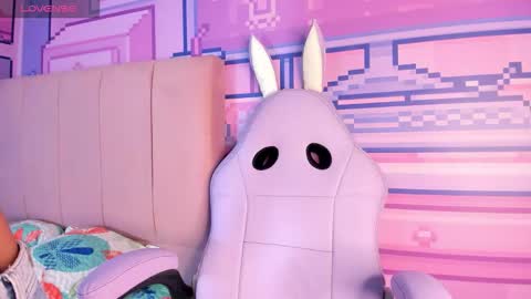 Snapshot of _18alice chatting on 09/13/25, 10:31 Alice  online show from 09/13/25, 10:31