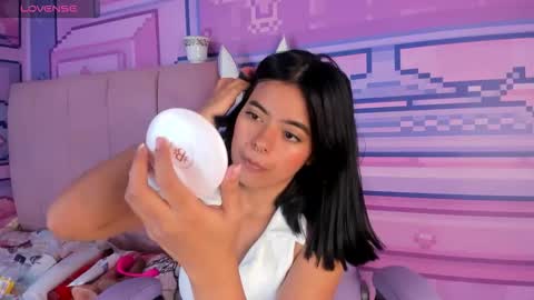 Snapshot of _18alice chatting on 09/28/25, 09:09 Alice  online show from 09/28/25, 09:09