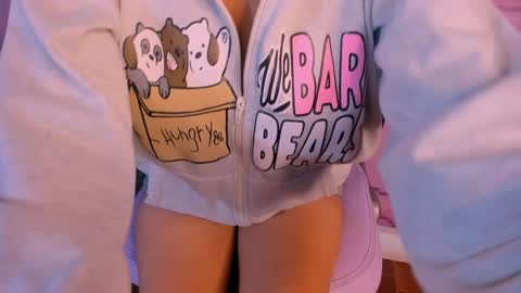 Snapshot of _18alice chatting on 10/16/25, 02:45 Alice  online show from 10/16/25, 02:45