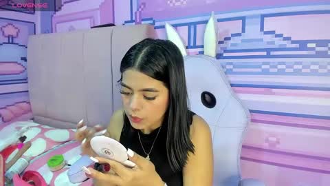 Snapshot of _18alice chatting on 10/29/25, 03:09 Alice  online show from 10/29/25, 03:09