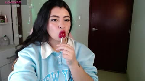 Snapshot of _aafrodita__ chatting on 04/08/26, 02:44 Alexa online show from 04/08/26, 02:44