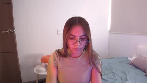 abby 3 online show from 11/06/25, 04:19