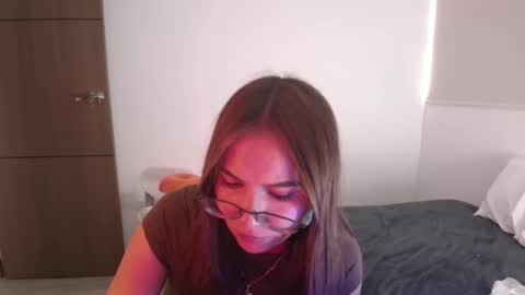 abby 3 online show from 11/25/25, 05:24