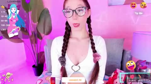 Snapshot of _abril77 chatting on 12/04/25, 03:05 Abril online show from 12/04/25, 03:05