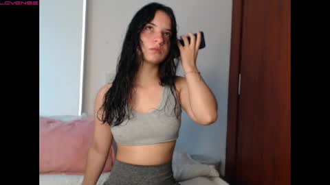 _abrill_20 online show from 09/18/25, 05:59