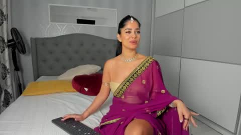 Adelle online show from 10/04/25, 11:30