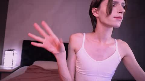 adrian online show from 10/03/25, 05:15