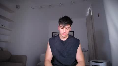 Snapshot of _aesthetic chatting on 06/30/26, 01:01 _aesthetic online show from 06/30/26, 01:01