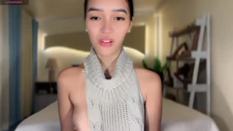 Snapshot of _agatha69_ chatting on 10/24/25, 02:52 agatha online show from 10/24/25, 02:52