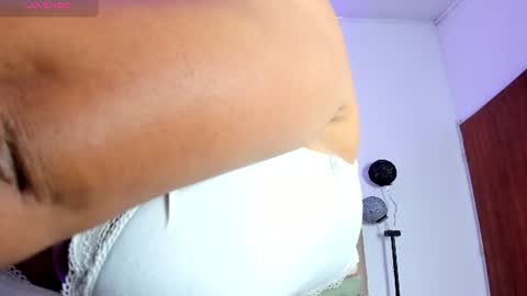 _aithanaa_ online show from 06/10/26, 05:01