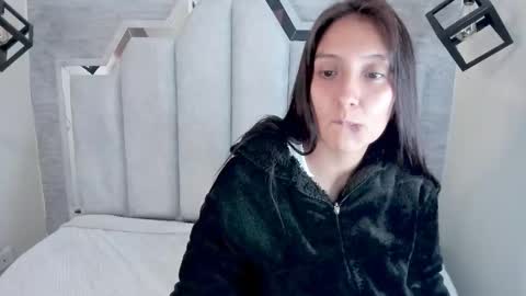  Alaia online show from 02/27/25, 11:52