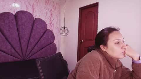 Snapshot of _alaia_collway_ chatting on 01/17/26, 11:48 Alaia online show from 01/17/26, 11:48