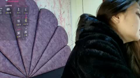Snapshot of _alaia_collway_ chatting on 05/14/26, 12:01 Alaia online show from 05/14/26, 12:01