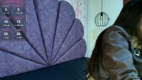 Snapshot of _alaia_collway_ chatting on 05/28/26, 12:02 Alaia online show from 05/28/26, 12:02