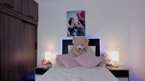 _alana_grey_ online show from 05/05/26, 12:24