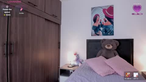 _alana_grey_ online show from 07/07/26, 12:31