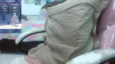 _alegriamartinez_ online show from 01/03/25, 11:35