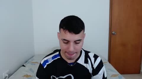 Alex online show from 01/11/25, 01:27