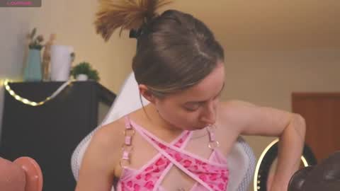 _alexa_gold_ online show from 12/11/24, 11:41