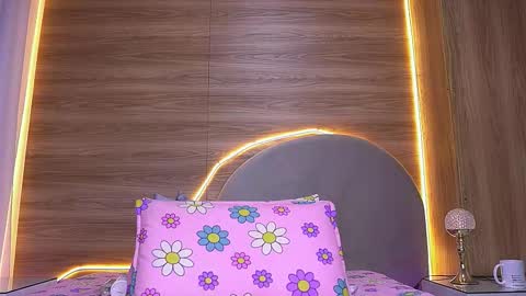 Snapshot of _alexaa_20 chatting on 03/12/26, 12:00 Alexa online show from 03/12/26, 12:00