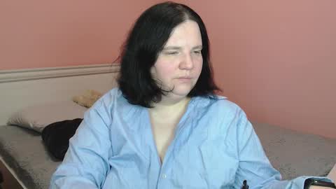 Snapshot of _alexandra_ray_ chatting on 11/18/25, 07:02 _alexandra_ray_ online show from 11/18/25, 07:02