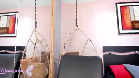 Snapshot of _alice08_ chatting on 06/11/26, 12:14 online show from 06/11/26, 12:14
