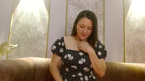 _alice_horny_ online show from 12/01/24, 07:58