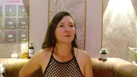 _alice_horny_ online show from 12/18/24, 03:58