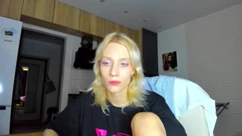 Snapshot of _alice_kitty chatting on 12/23/25, 09:07 Gaylord online show from 12/23/25, 09:07