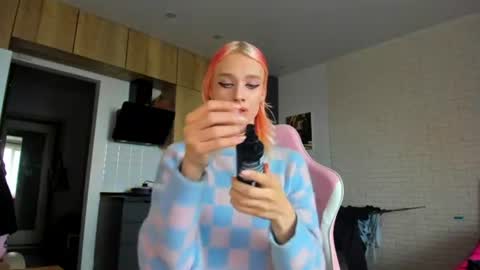 Snapshot of _alice_kitty chatting on 06/18/26, 09:14 Gaylord online show from 06/18/26, 09:14
