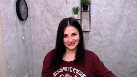 Snapshot of _alicecandy_ chatting on 12/16/24, 02:15 Alice online show from 12/16/24, 02:15