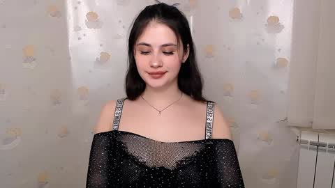 Snapshot of _alicecandy_ chatting on 01/11/25, 01:43 Alice online show from 01/11/25, 01:43