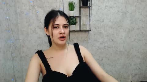 Snapshot of _alicecandy_ chatting on 02/19/25, 01:29 Alice online show from 02/19/25, 01:29