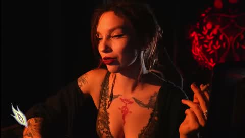 Snapshot of _alicemorrison_ chatting on 10/21/25, 06:19 Alice Morrison Mistress Datura online show from 10/21/25, 06:19