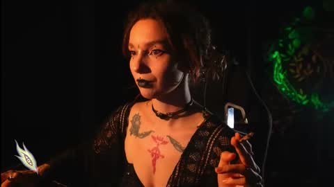 Snapshot of _alicemorrison_ chatting on 10/22/25, 07:02 Alice Morrison Mistress Datura online show from 10/22/25, 07:02