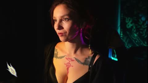 Snapshot of _alicemorrison_ chatting on 12/14/25, 06:45 Alice Morrison Mistress Datura online show from 12/14/25, 06:45