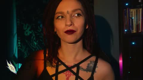 Snapshot of _alicemorrison_ chatting on 12/18/25, 07:31 Alice Morrison Mistress Datura online show from 12/18/25, 07:31