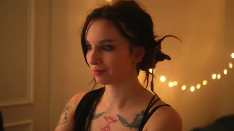 Snapshot of _alicemorrison_ chatting on 03/13/26, 06:25 Alice Morrison Mistress Datura online show from 03/13/26, 06:25