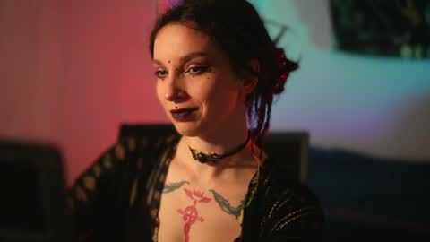 Snapshot of _alicemorrison_ chatting on 05/19/26, 06:36 Alice Morrison Mistress Datura online show from 05/19/26, 06:36
