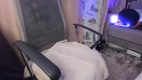 lisa online show from 06/09/26, 06:52