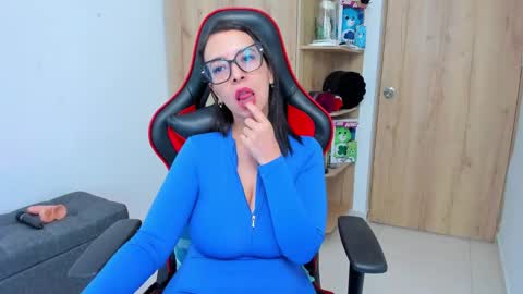 Snapshot of _amanda_seyfried19 chatting on 09/21/25, 07:04 AMANDA online show from 09/21/25, 07:04