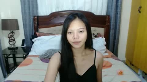 Snapshot of _amberxxx chatting on 02/17/25, 06:59 Amber online show from 02/17/25, 06:59