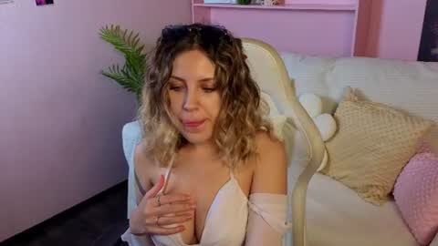 _amymoore online show from 06/25/26, 01:38