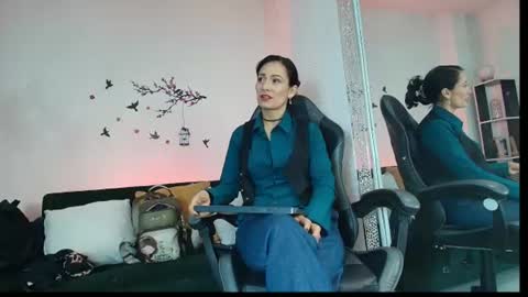 Anais online show from 08/04/26, 03:43