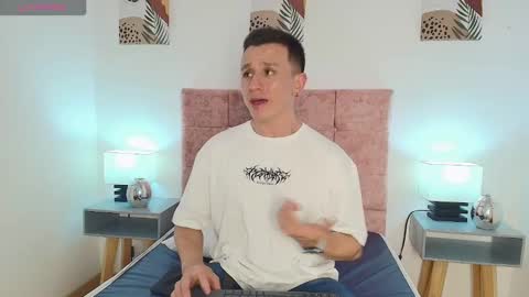 _andrewfalcon2 online show from 01/19/25, 07:15